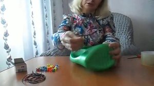 Изготовление шумовых инструментов из подручных материалов