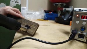 Первое включение и обзор паяльной станции Sumsour3536