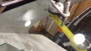 Ремонт трещины на лобовом стекле - Как остановить трещину на автостекле!