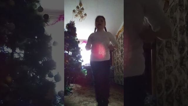 застряла в зале потому что мама закрыла дверь в комнату я со школы я жрать хочу а дверь закрыта смотреть онлайн