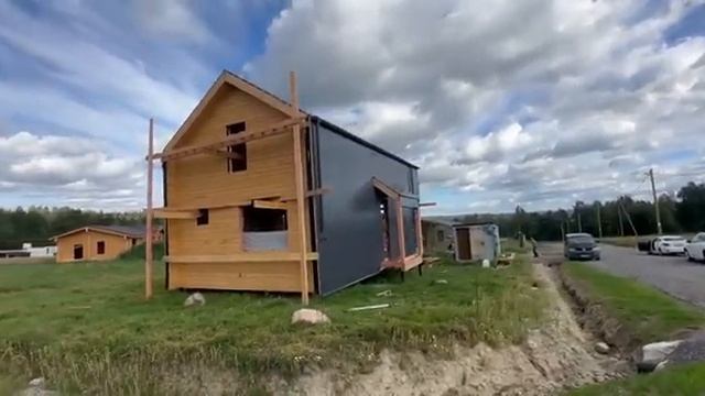 Устройство кровельного и стенового покрытия (профлист) дом в стиле барнхаус 14.08.2023 смотреть онлайн