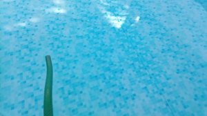 Установили металлическую дверь на веранде....