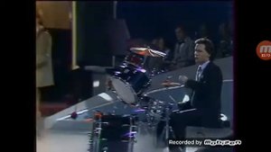 Земляне - Трава у дома (Песня 1983)