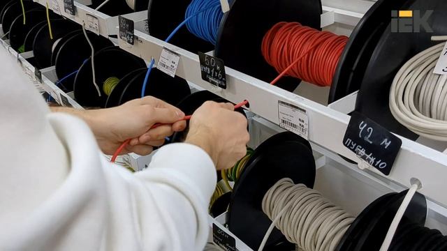 Большой выбор проводов в магазине IEK г. Ставрополь