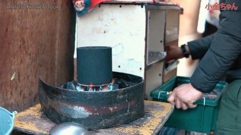 【 Yatai 】博多屋台でここは外せない!焼きラーメンを求めて大行列ができる「小金ちゃん」の営業に密着!【 福岡 japanese food 】