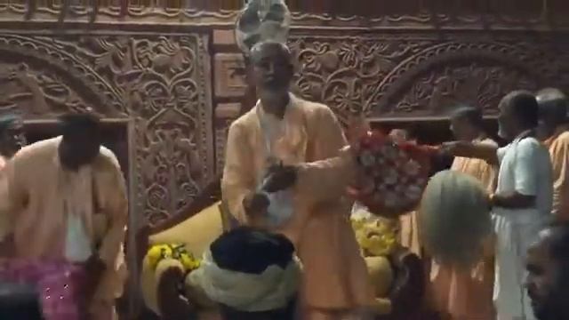 Шри Гуру-пуджа / Враджа Мандала Парикрама (22.10.2021, вечер) смотреть онлайн