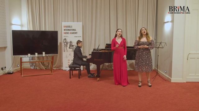 Ukr.song“Oh, na Ivana ta Kupala”_Artemenko Olga and Anastasia Varga/ Pianist - Yaroslav Kryzhanivsk смотреть онлайн
