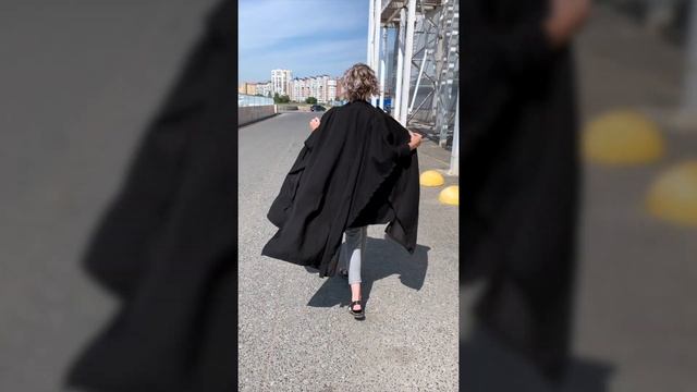 Женский черный кардиган и свободная футболка оверсайз