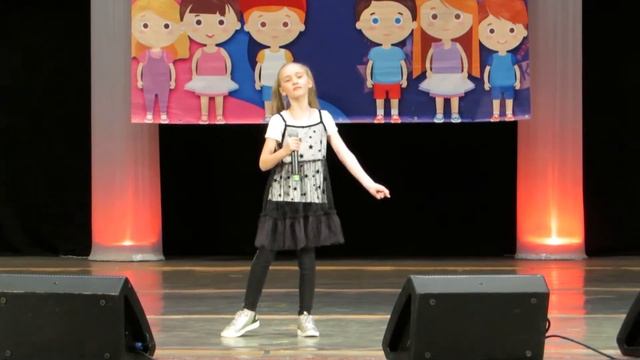 Эмилия Прахт Привет Кузя Музя 2021 смотреть онлайн