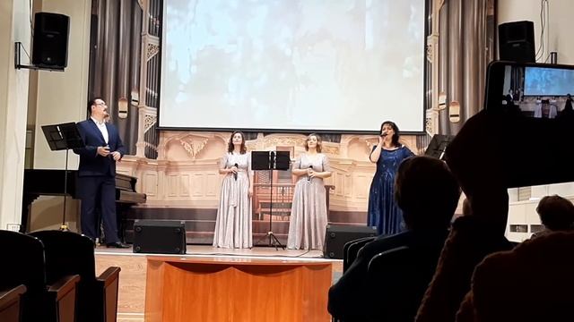 "Нежность" исполняют Алексей Фролов и ДольчеВита