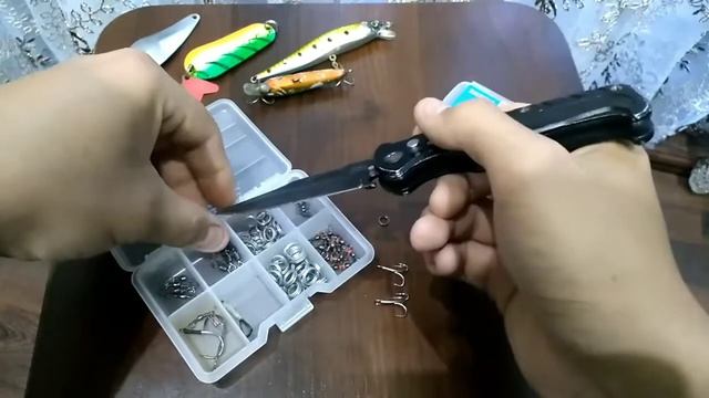 ЗАМЕНА КРЮЧКОВ НА ВОБЛЕРЕ смотреть онлайн