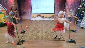 Танец "Бабка Ёжка" / подготовительная группа