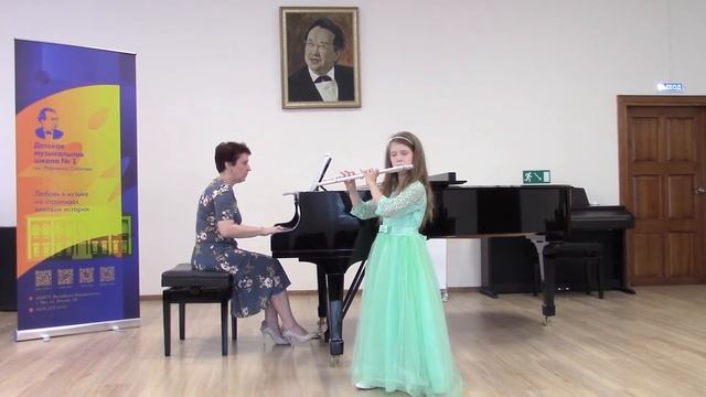 Рафаил Касимов "Майское солнышко" исп.Алина Хакимова, конц.Карина Мезенцева смотреть онлайн