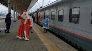 Поздравление детей и родителей с Новым годом на ж/д станции "Ярославль - Главный"