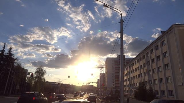 уфа 27 апреля 2023 ул заки валиди \фрунзе БГУ СТАДИОН ДИНАМРО БАШДРАМТЕАТР