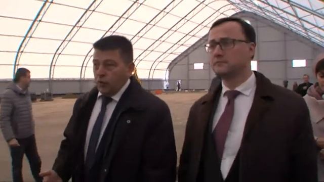 Крытый хоккейный корт в Солнечном смотреть онлайн