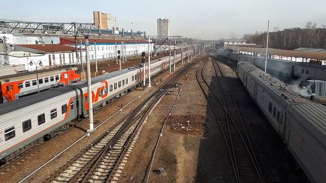 ЧС7-281 с поездом Новый Уренгой - Москва смотреть онлайн