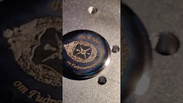 лазерная гравировка на крышке от часов смотреть онлайн