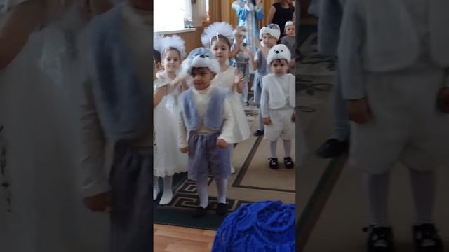 Садик нарткала номер 5 танцуйте Алиакбар смотреть онлайн