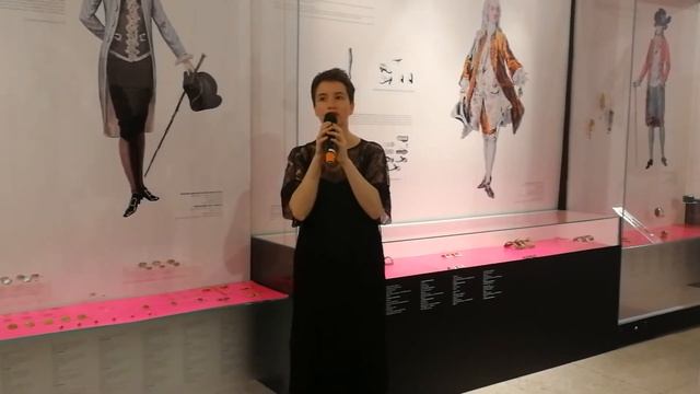 Выставка модных мужских вещей XIII века в Гродековском музее