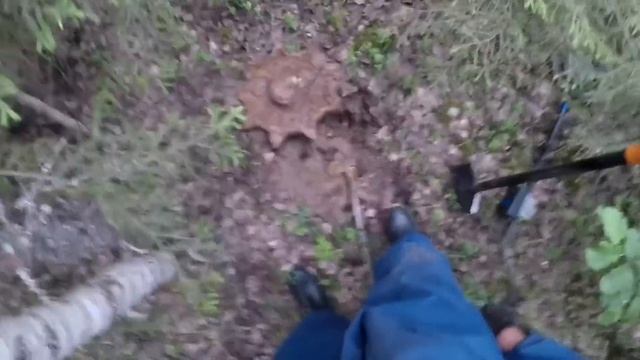 #Коп#Металла# Вернулся за гусянкой! Сделал схрон в лесу! 1250кг. привёз! смотреть онлайн