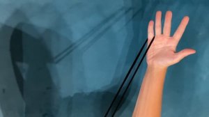Фокус с верёвочкой «Змейка прыгающая с пальца на палец»