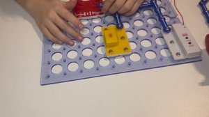 Как собрать радио из электрического конструктора