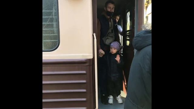 катаемся на детской железной дороге