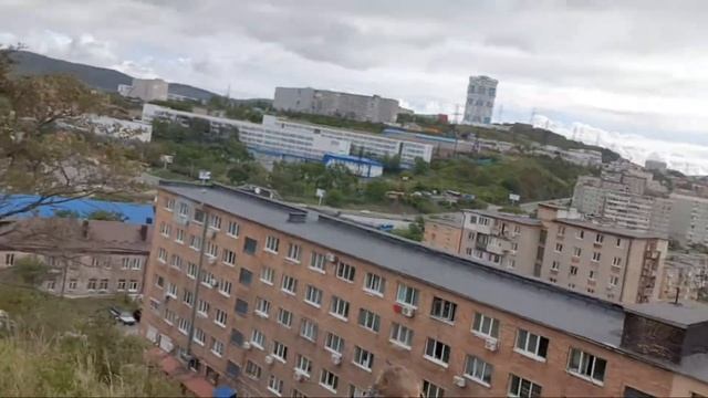 Владивосток. Спуск из дома. смотреть онлайн
