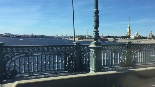Обзорная экскурсия по парадному Петербургу