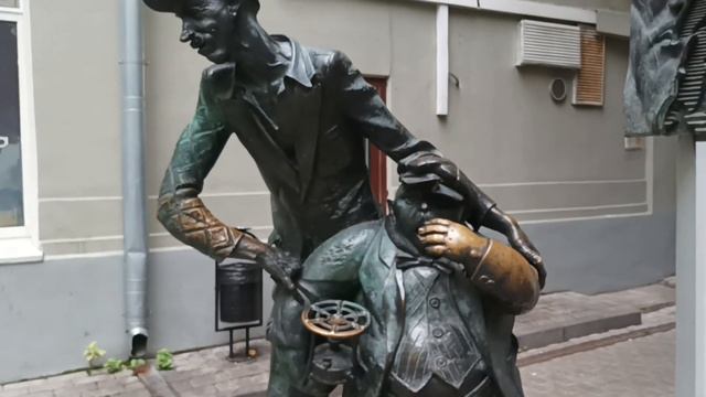 Экскурсия по местам романа Мастер и Маргарита.