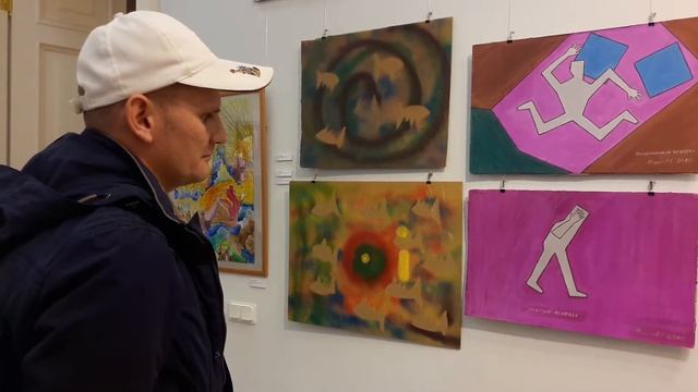 Интервью с художником Сергеем Федуловым. Выставка Поймать большую рыбу