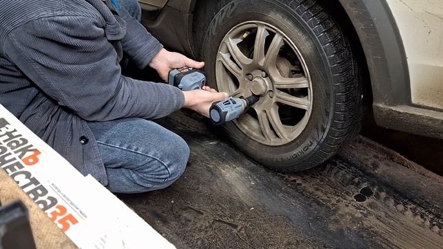 Гайковерт ProfiPower Mkdtw-18v E0081, 4.0Ач  