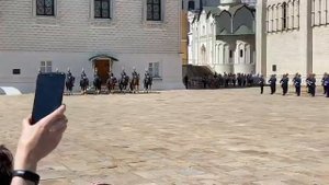 Президентский полк Московского Кремля.