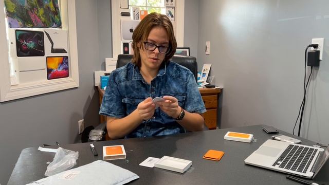 MagSafe Wallet 2 Unboxing смотреть онлайн