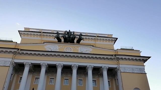 Санкт-Петербург. Площадь Островского. Александрийский театр. 25.12.2022.