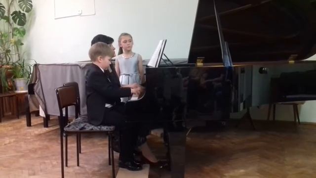 Первое выступление. смотреть онлайн