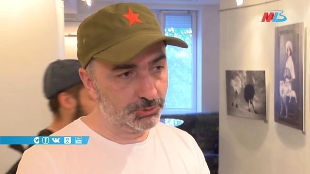 «Не похоже ни на что»: в Волгограде выставили работы молодых художников смотреть онлайн