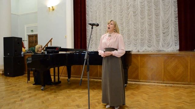 ПОЁТ МАРИЯ НАБАТОВА-СОЛИСТКА ОПЕРНОЙ СТУДИИ "ВОЗРОЖДЕНИЕ"С.В.РАХМАНИНОВ -У МОЕГО ОКНА
