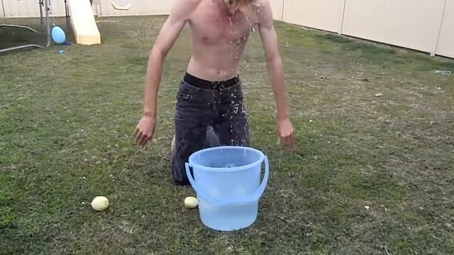 christian playing apple bob with onions смотреть онлайн