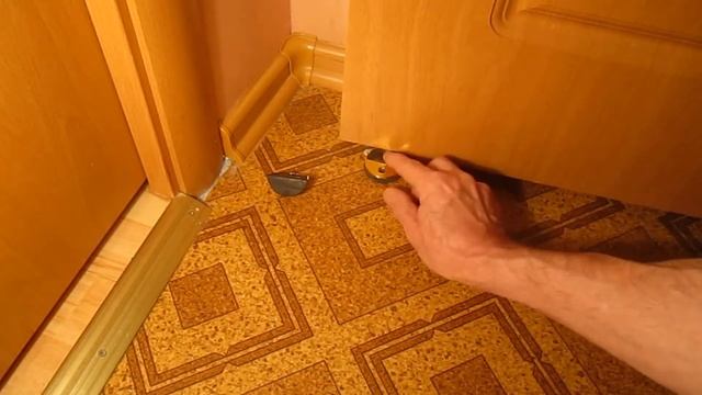 Почему сломался упор у двери смотреть онлайн