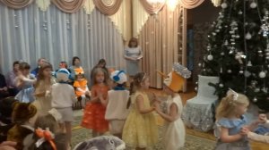 Снежинки и Снеговики