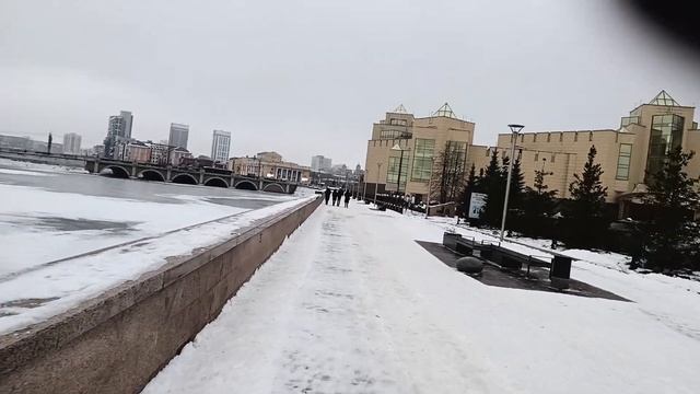 Прогулка по набережной Челябинска 29 ноября 2023 год смотреть онлайн