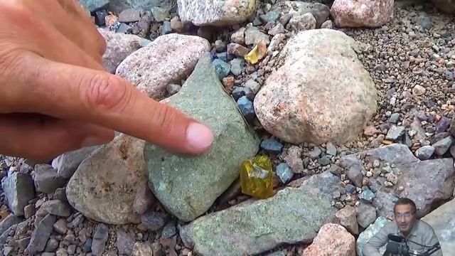 В камнях есть алмазы 50 смотреть онлайн