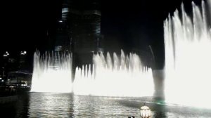 Поющие фонтаны в Дубае ночью!
