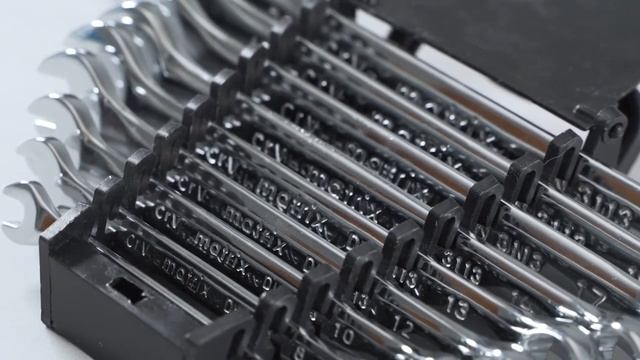 Набор ключей комбинированных 6   22 мм 9 шт  CrV полированный хром Matrix 15424