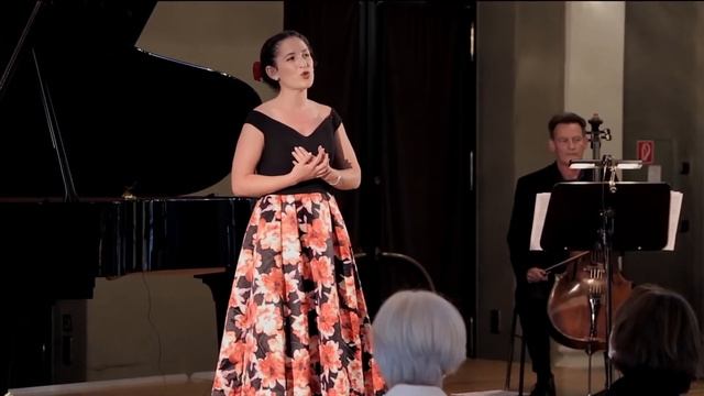 Sul fil d'un soffio etesio (Nanetta)- Falstaff/ G. Verdi смотреть онлайн