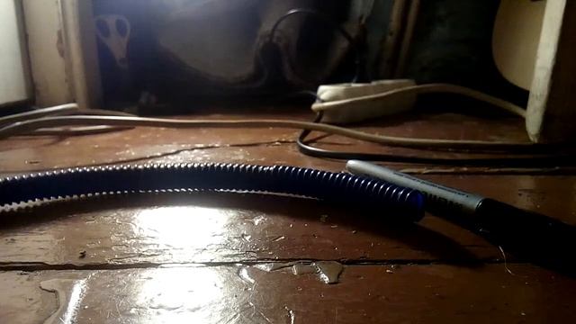 как сделать фонарик из подручных средств смотреть онлайн