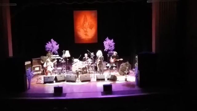 Мир, как мы его знали (БГ в Дубне март 2016) смотреть онлайн