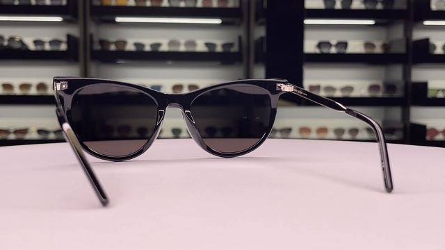 Пополнение товаров шоурума StockOptika – солнцезащитные женские очки Saint Laurent 510 001 из Итали